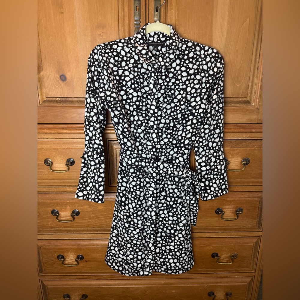 Banana Republic Black and White Dotted Tie-Waist Shirt Dress